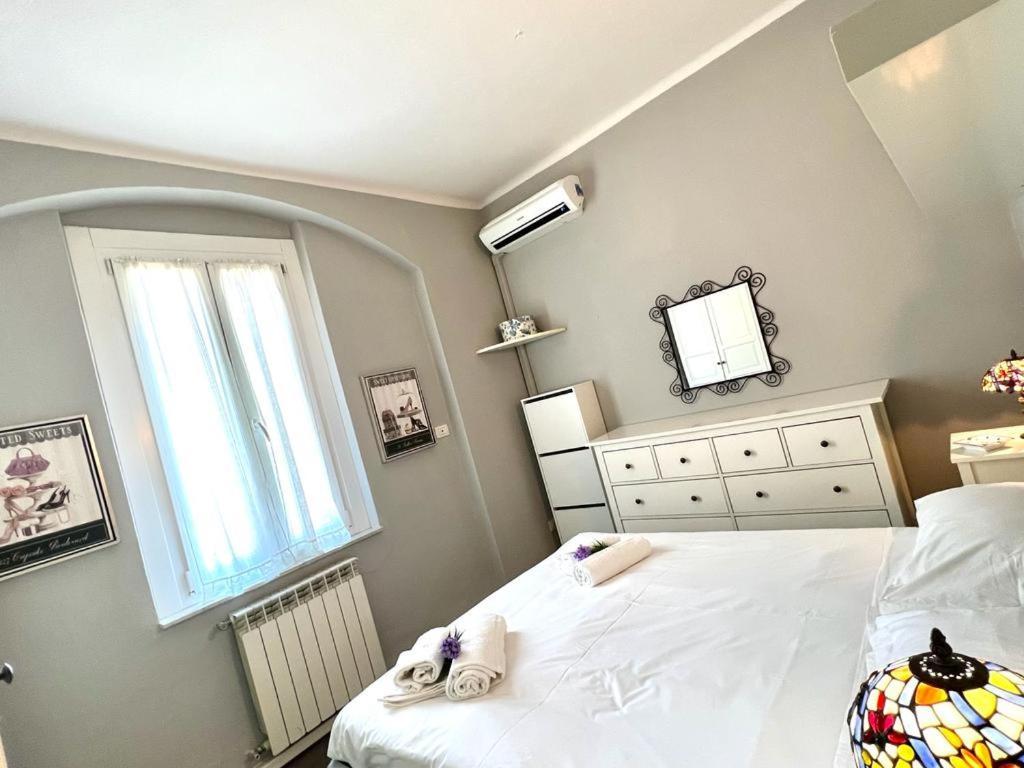 Apartament Kibilu - Via Thaon De Revel Mediolan Zewnętrze zdjęcie